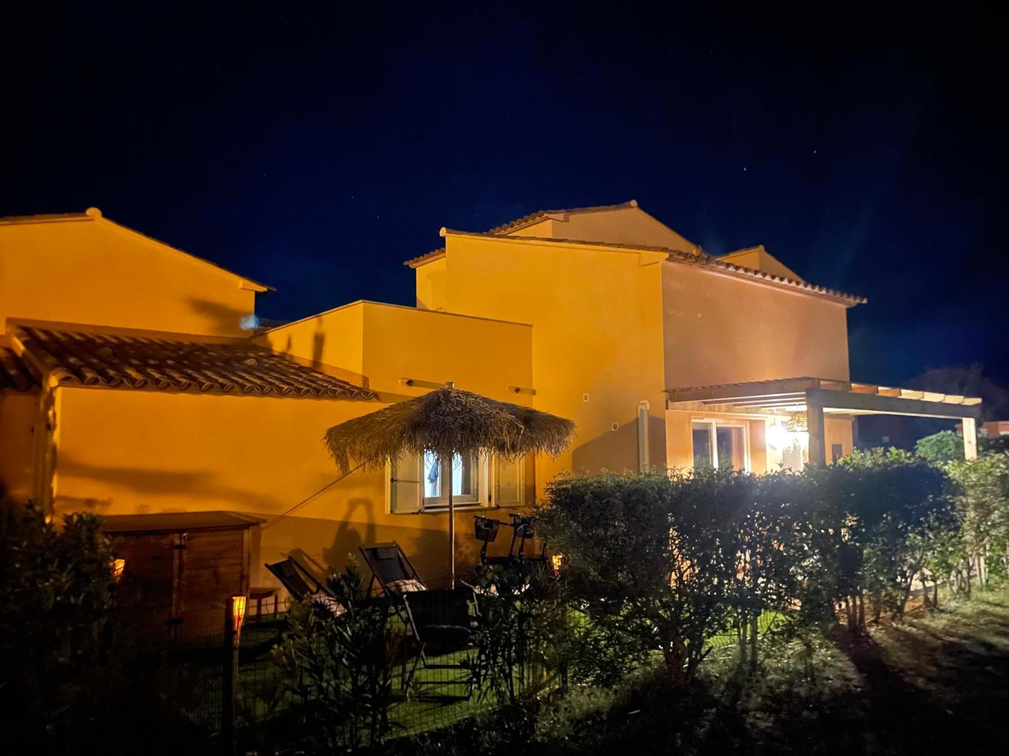 A Casa Di Lo Villa Lecci Exterior foto